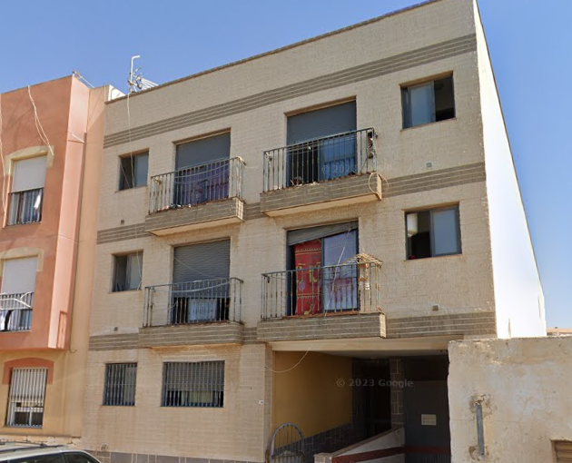 Piso okupado en Almería