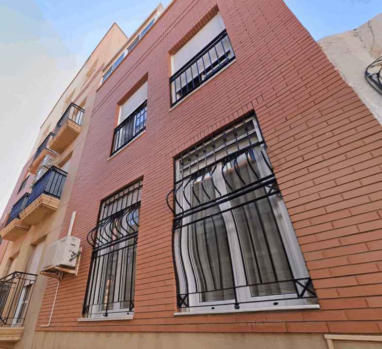 Piso okupado en Almería
