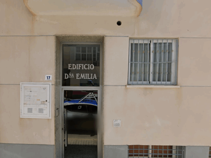 Piso okupado en Almería