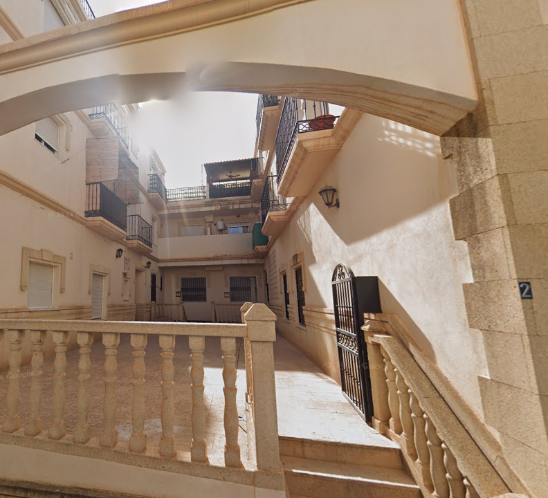 Piso okupado en Almería
