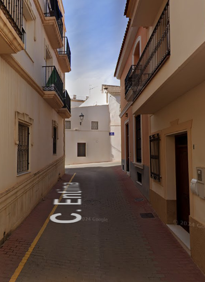 Piso okupado en Almería