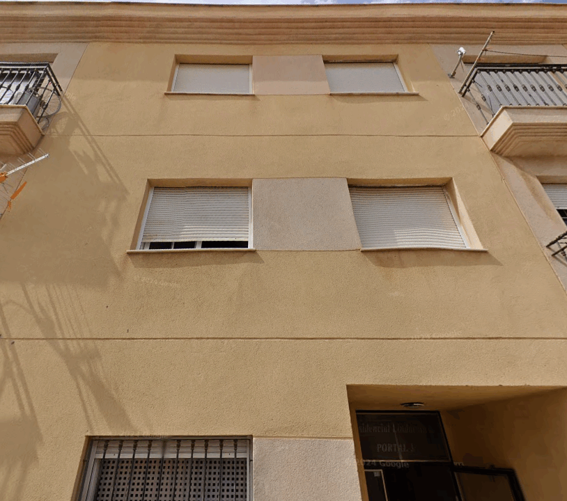 Piso okupado en Almería