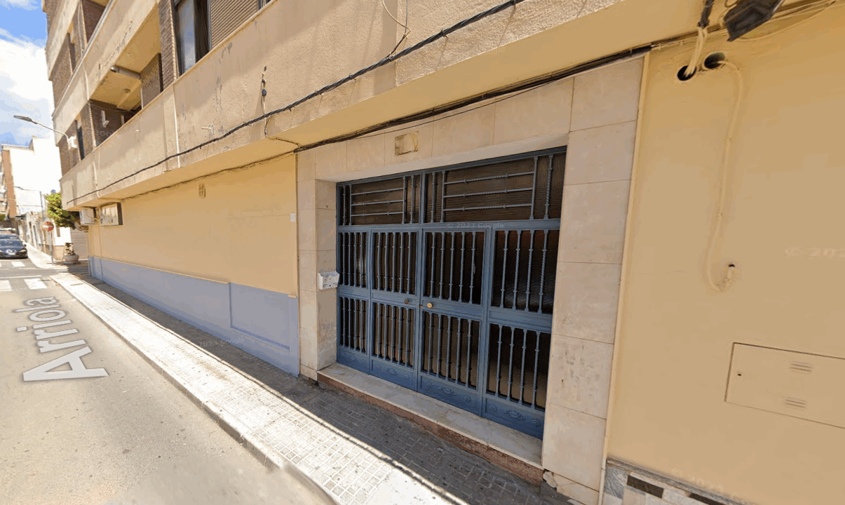 Piso okupado en Almería