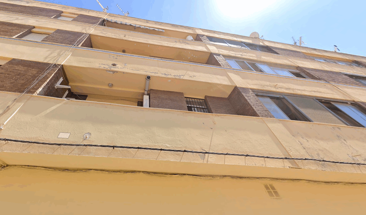 Piso okupado en Almería