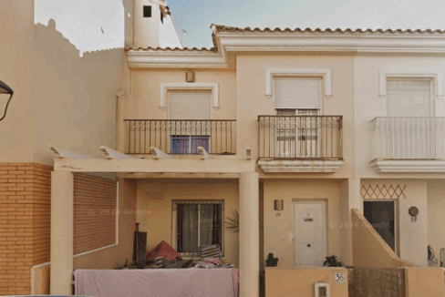 Piso okupado en Almería