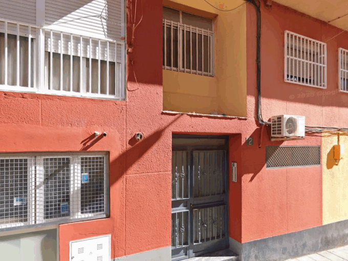 Piso okupado en Almería