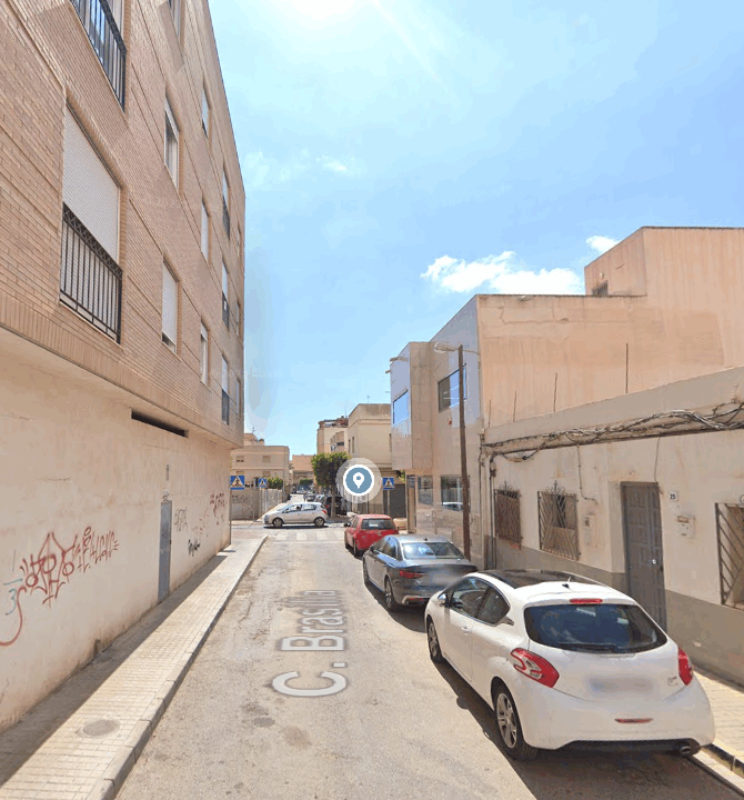 Piso okupado en Almería
