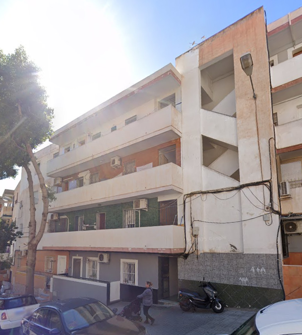 Piso okupado en Almería