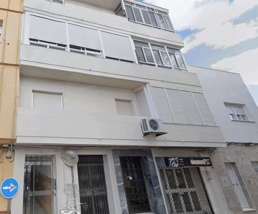 Piso okupado en Cádiz